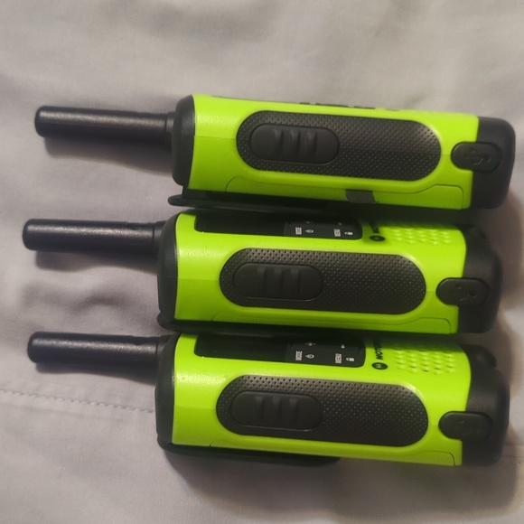 Motorola Talkabout T260 TPG RADIOS/ WALKIE TALKIES 3 PACK - Picture 4 of 5